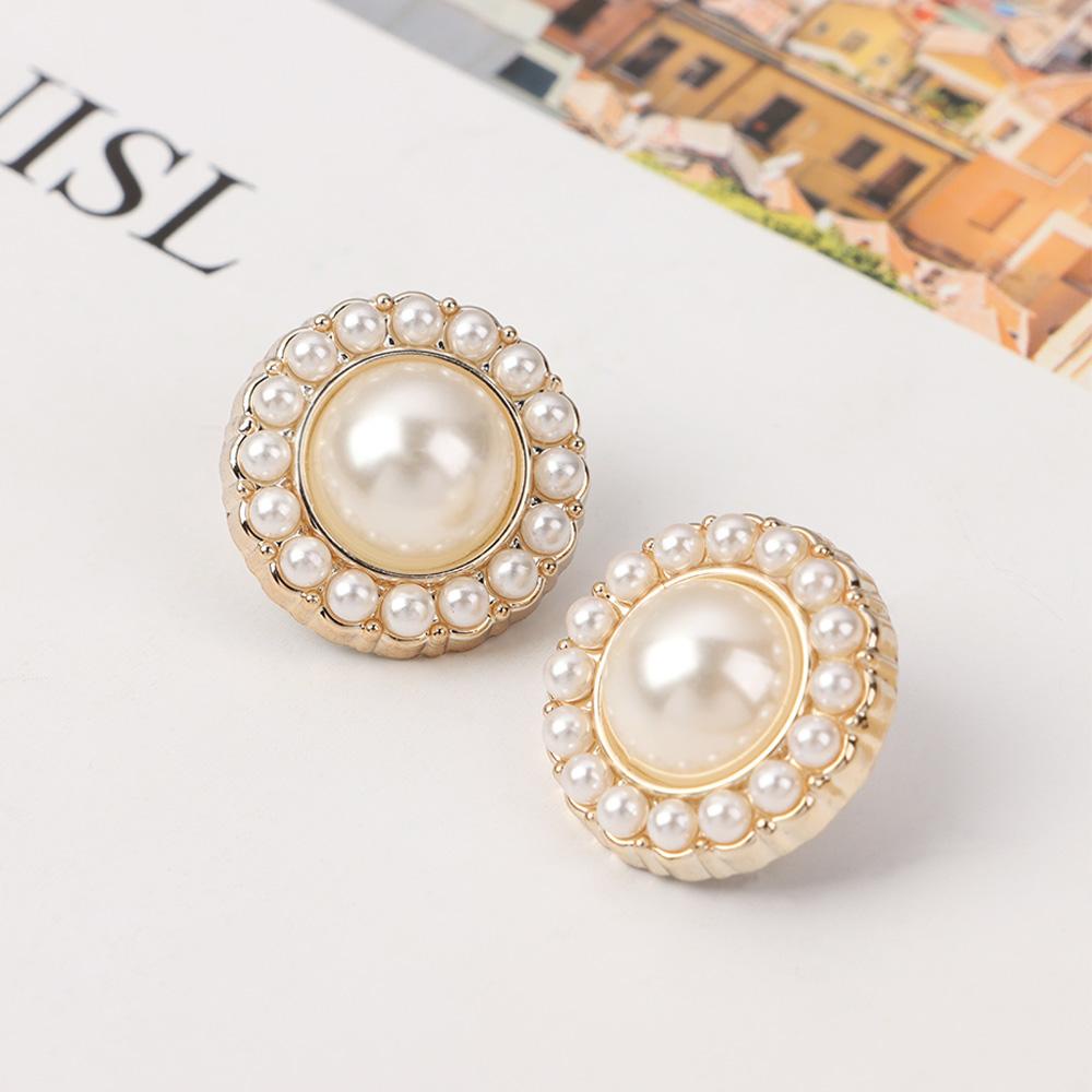 Set 10 Nút Áo Nhiều Họa Tiết Bằng Gỗ Tiện Dụng