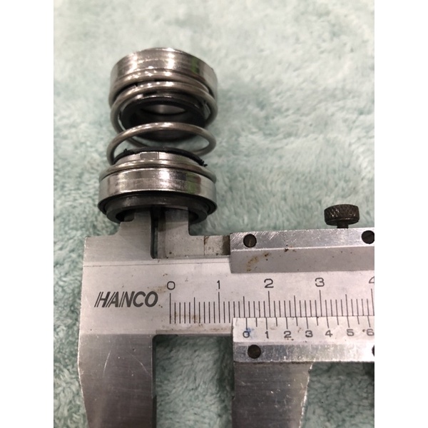 Phớt bơm nước 2 đầu (208)12mm,14mm ,16mm