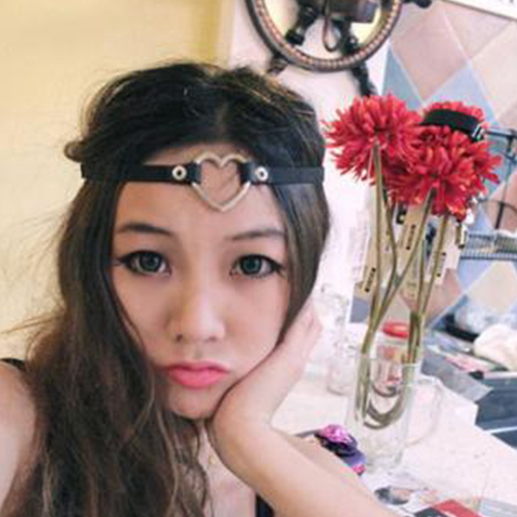 Vòng choker họa tiết trái tim bắt mắt sành điệu cho nữ