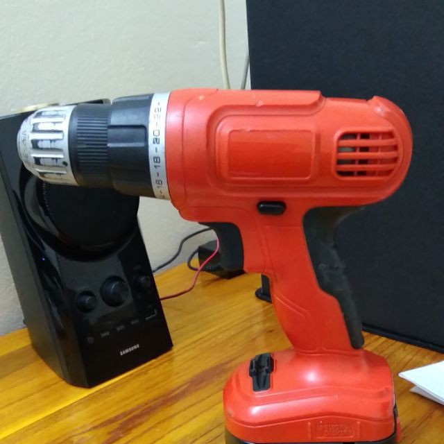 MÁY KHOAN PIN 12V BLACK & DECKER mới 97%