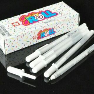 Bút trắng Sakura Gelly roll