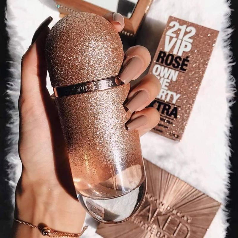 - Nước hoa nữ 212 VIP Rosé Extra EDP Intense Limited 2019 100ml