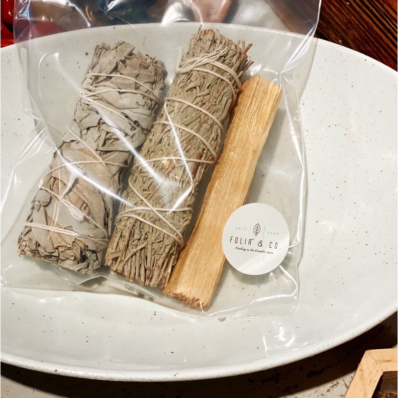 Set Xông Nhà California Whitesage (xô trắng), blue sage (xô xanh) và Peru palo santo (gỗ trắc xanh)