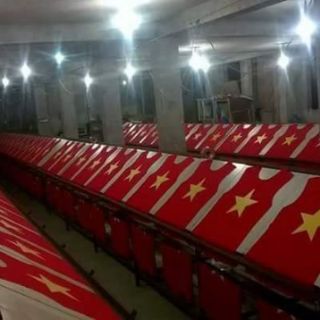 Com bo 10 áo cờ đỏ 250