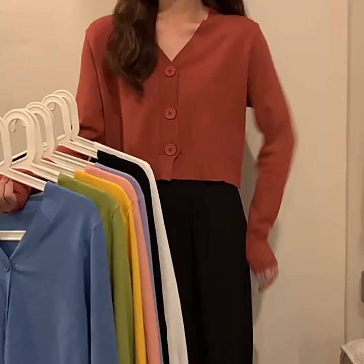 Áo khoác cardigan len mỏng nữ mềm mịn tay dài cổ V dáng ngắn phong cách Hàn Quốc New Arival | BigBuy360 - bigbuy360.vn