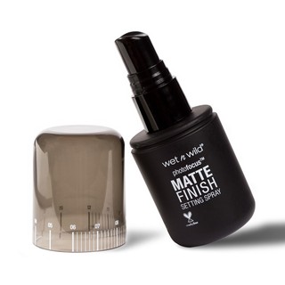 Xịt Giữ Makeup Wet N Wild Photocus Matte Finish Setting Spray 45ml