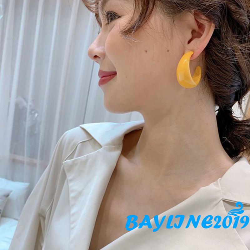 Khuyên tai nữ dạng vòng thời trang cá tính