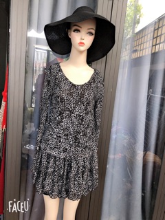 Đầm beo tay dài dáng xoè conbo