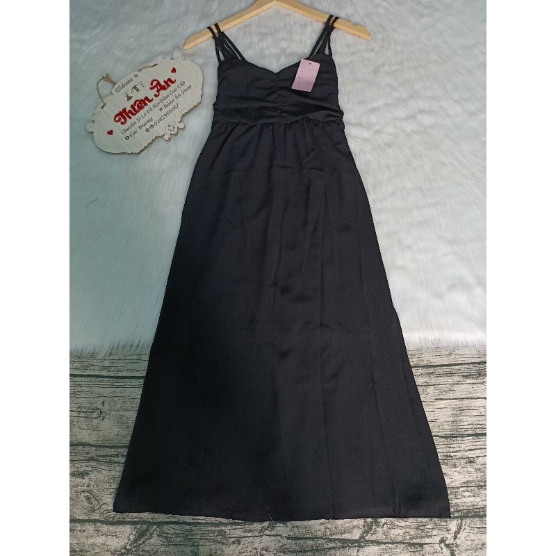 Đầm maxi đen 2 dây cổ tim xếp li ngực nhún lưng 40-60kg