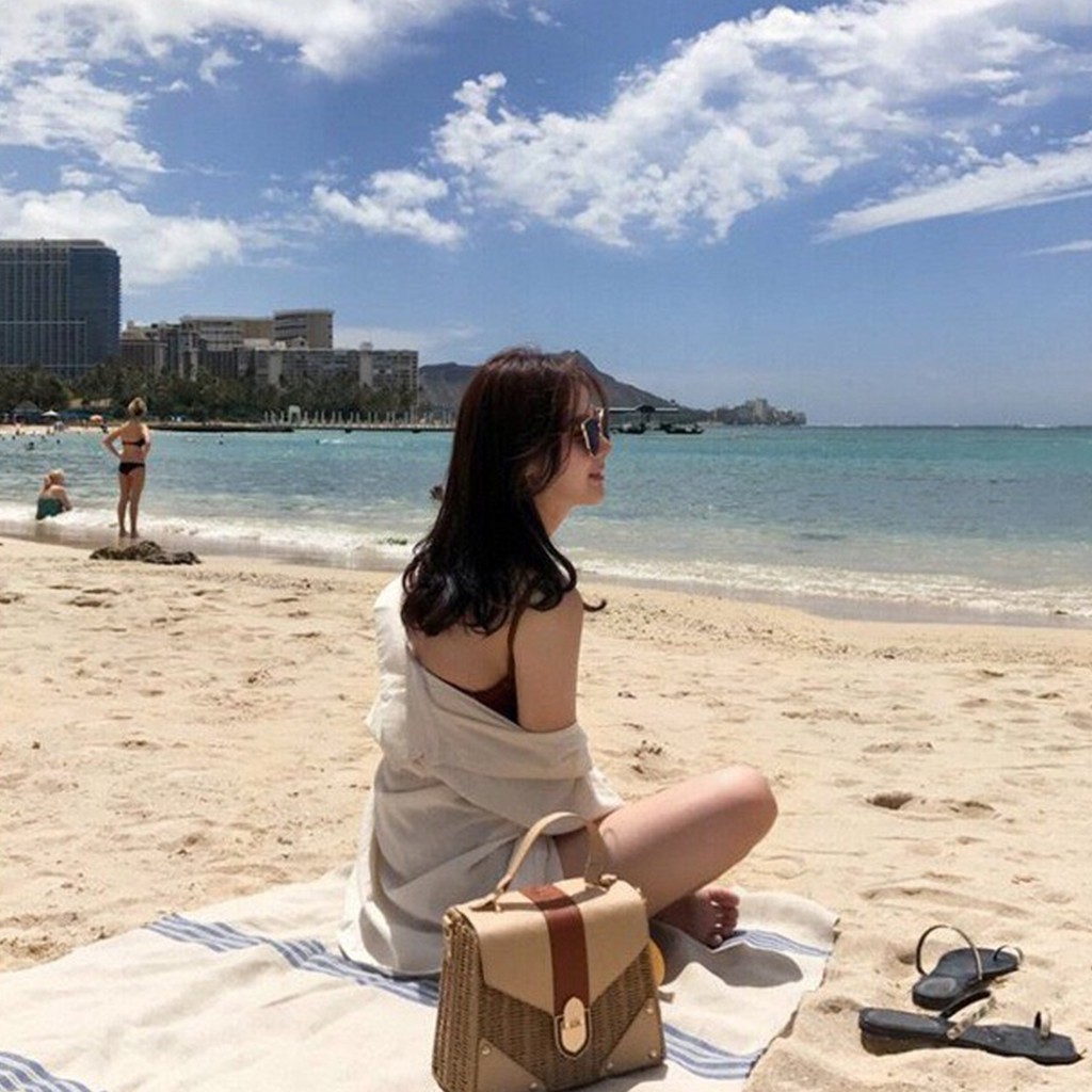 Bikini Đồ Bơi Một Mảnh Hai Dây Khoe Lưng Hàn Quốc Cao Cấp Dày Dặn Co Giãn 4 Chiều Tôn Dáng | BigBuy360 - bigbuy360.vn