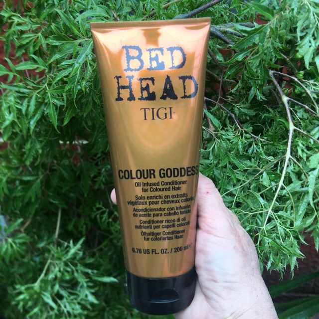 Dầu xả dành cho tóc nhuộm tông ấm chứa dầu dưỡng Tigi Bed Head Colour