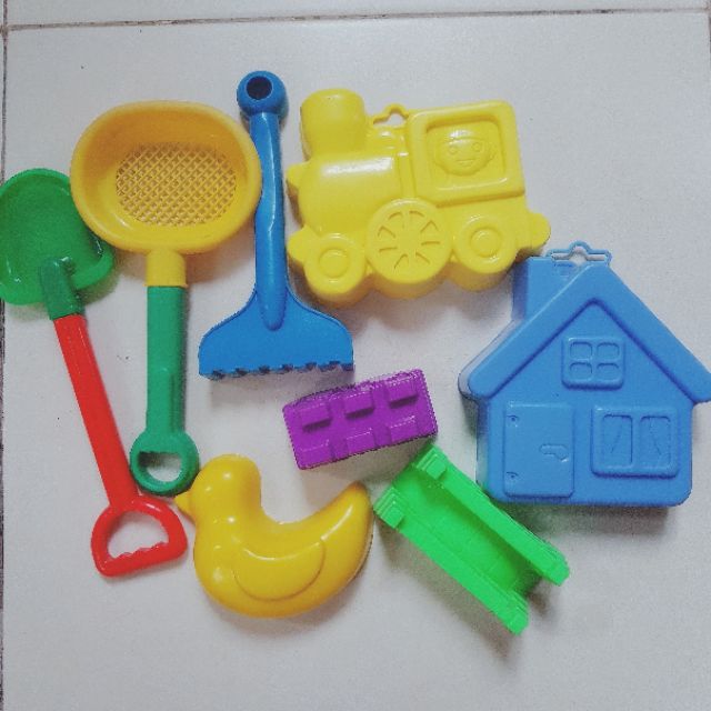 (Hàng Nhật 2hand) Combo Đồ chơi xúc cát trẻ em nhựa an toàn và thảm chơi vận động kĩ năng. (y hình)