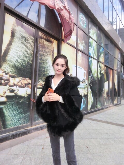 Áo choàng dạ viền lông