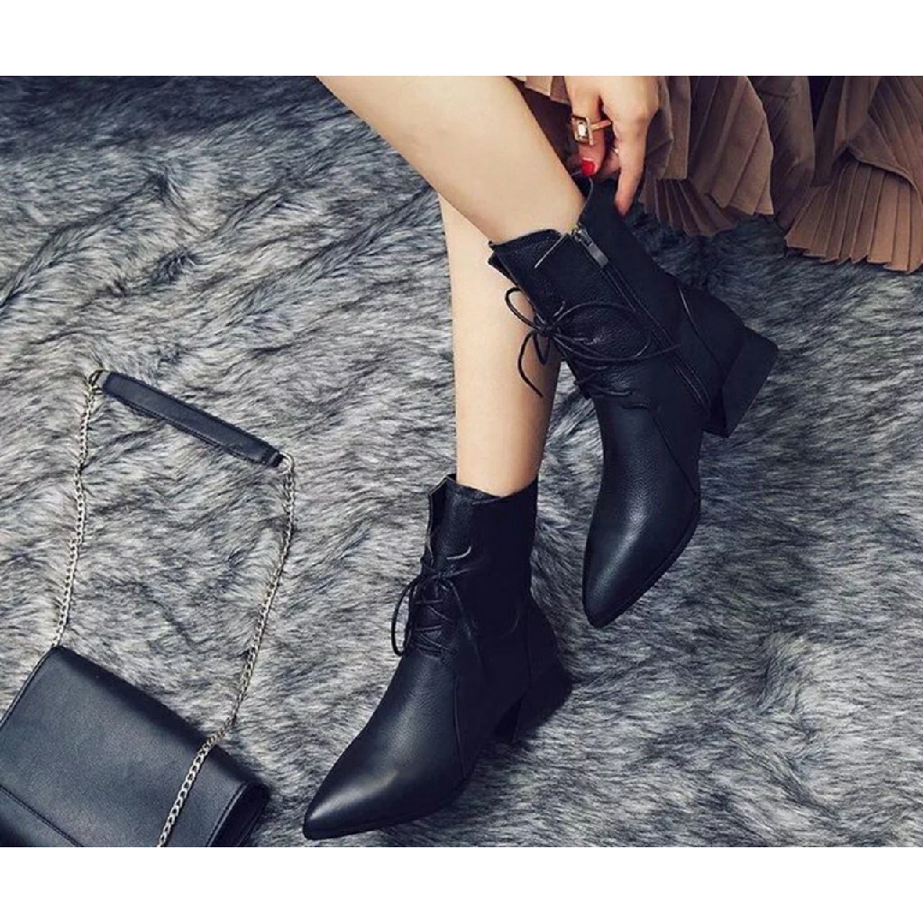 Boot Da Mũi Nhọn Dây Buộc Phong Cách Cao Bồi (Fullbox) | BigBuy360 - bigbuy360.vn