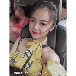 Đầm hoa tay rớt vai