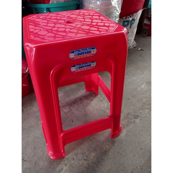 ghế nhựa Duy Tân cao lỗ bền đẹp (giao hỏa tốc)