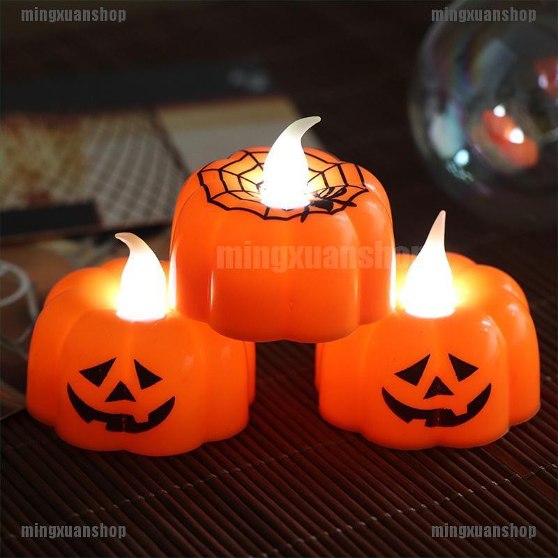 Đèn nến hình quả bí ngô dùng trang trí nhà dịp Halloween