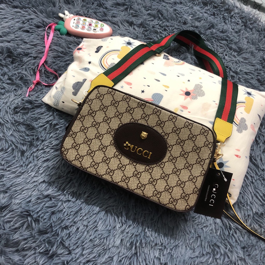 Túi đeo G.g_logo kim loại hình đầu báo cổ điển size25