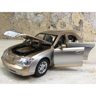 Mô hình xe MayBach 62S 1:32