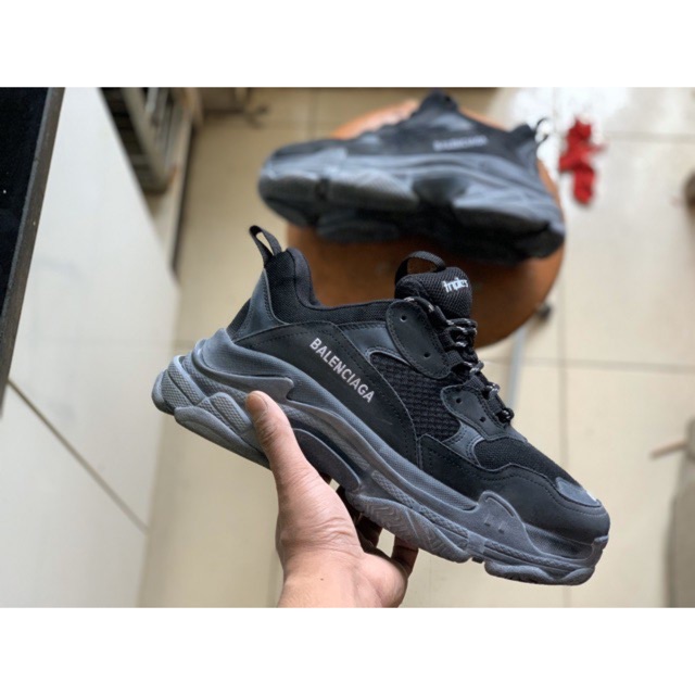 Giầy balen đen đế bẩn hàng 11