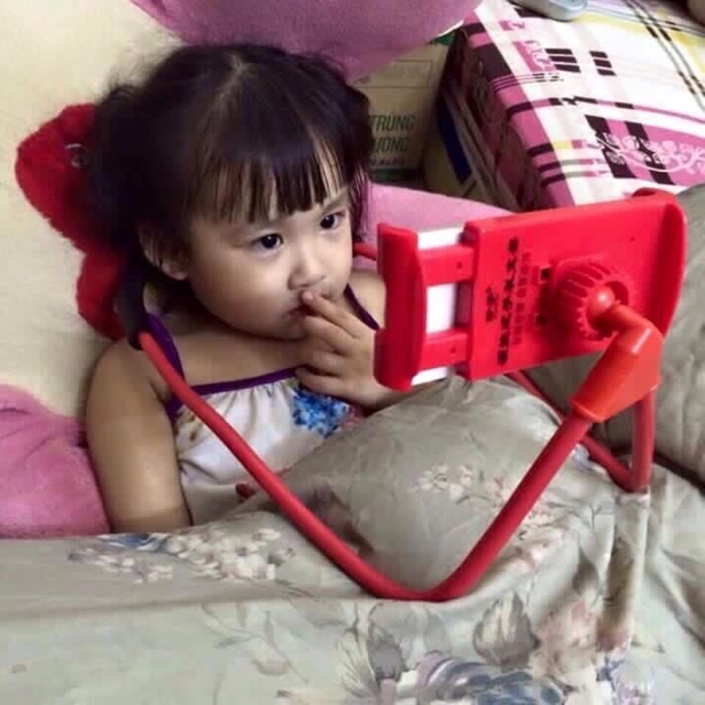 Kẹp Điện Thoại Đeo Cổ