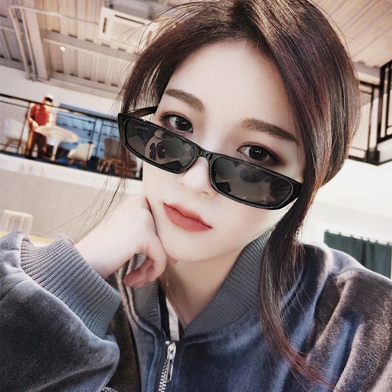 Kính Mát Gọng Hẹp Màu Đen Phong Cách Vintage Thời Trang Cho Nam Nữ