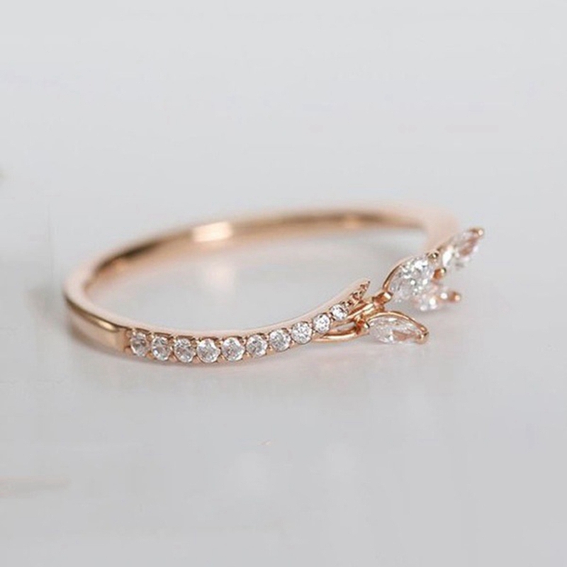 Nhẫn Đính Đá Hình Chiếc Lá Sang Trọng Dành Cho Nữ