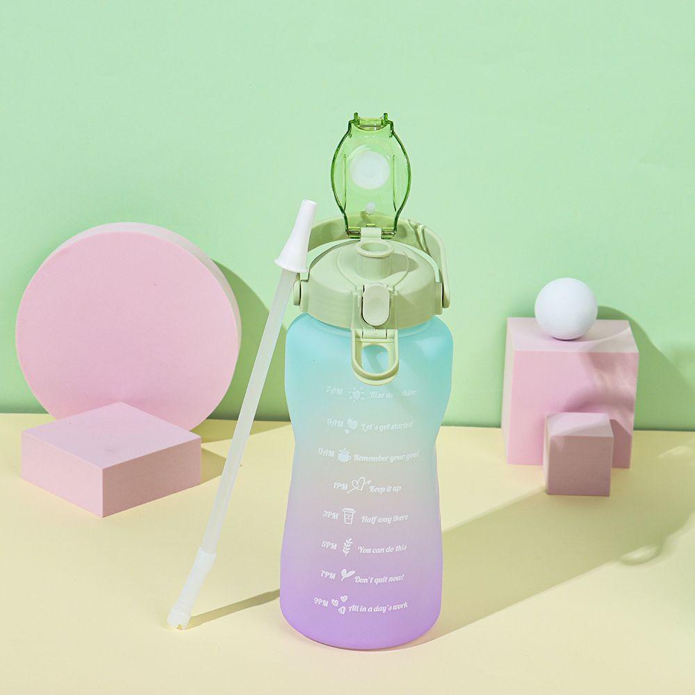 PISTA Bình Nước Dung Tích 2000ml Kèm Ống Hút Tiện Lợi