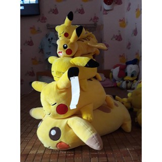 Gấu bông Pikachu ngủ