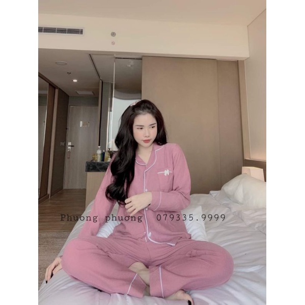 Bộ pyjama nhung tăm siêu xinh kèm ảnh thật