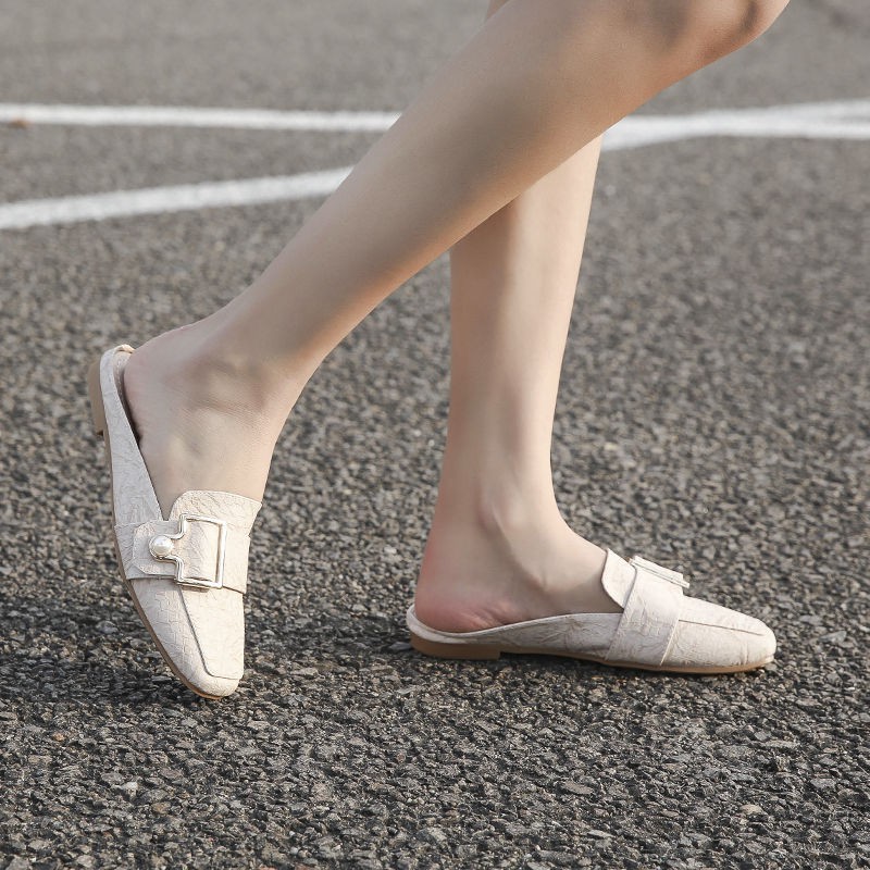 Giày sục da cá sần đính hạt ngọc da cao cấp