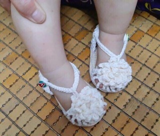 Giày len sandal hoa cúc