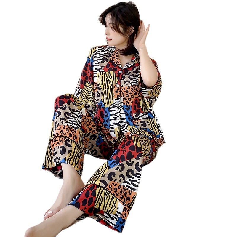 Bộ Đồ Ngủ Lụa Dài Tay Họa Tiết Da Báo Phong Cách Mới Cho Nữ