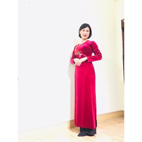 Áo dài nhung trung niên áo dài truyền thống mẫu cổ tròn gắn hoa sang trong mã AD01