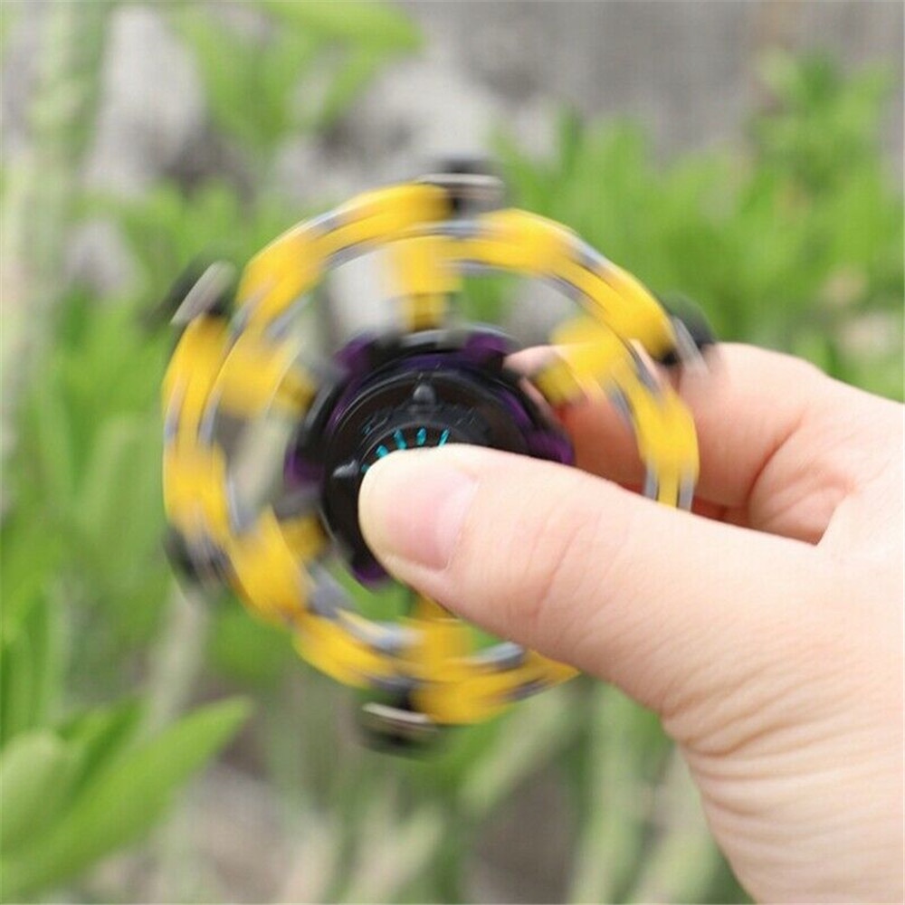 Đồ chơi robot mini giúp giảm căng thẳng