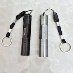 đèn pin siêu sáng mini