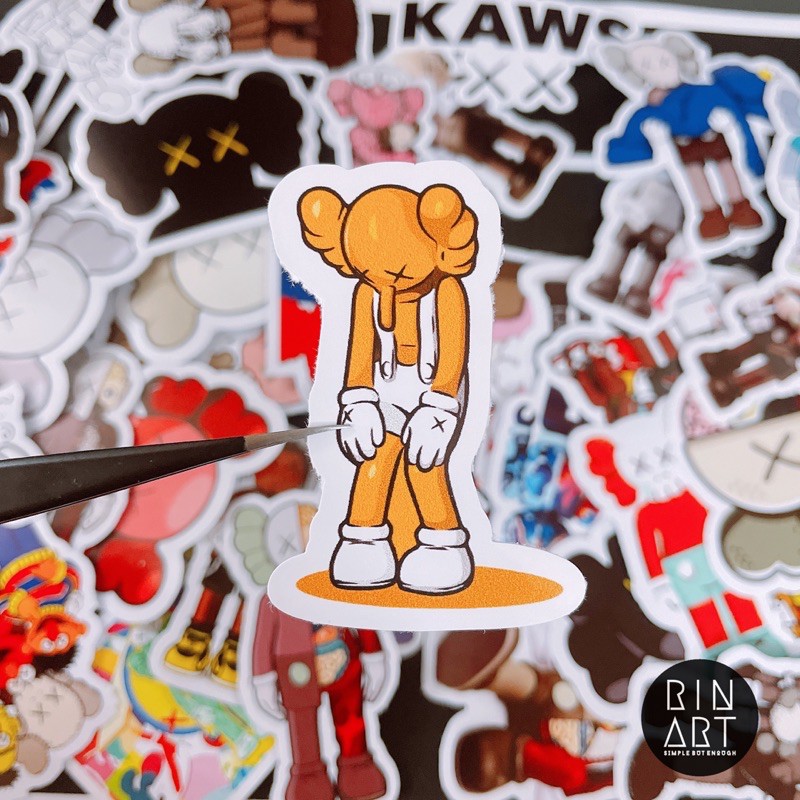 Bộ 100 sticker Kaws dùng để trang trí điện thoại di động/ván trượt/vali không để lại dấu keo