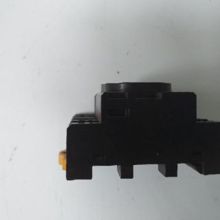 Chân đế relay thời gian timer OMRON PF113A 11 chân tròn