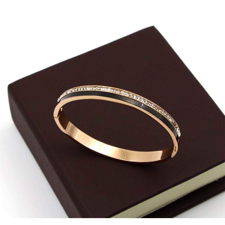 Vòng tay nữ titan cao cấp 1 hàng đá trắng kết hợp 1 hàng đen siêu đẹp, bền màu, hợp thời trang