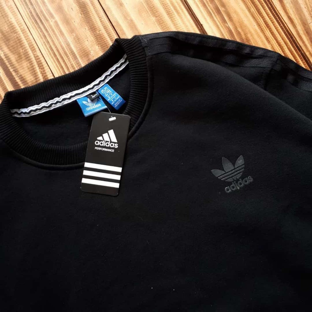 Giày Thể Thao Adidas Cổ Cao Màu Đen Cá Tính