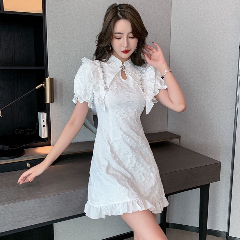 Đầm sườn xám phong cách Trung Hoa tay ngắn