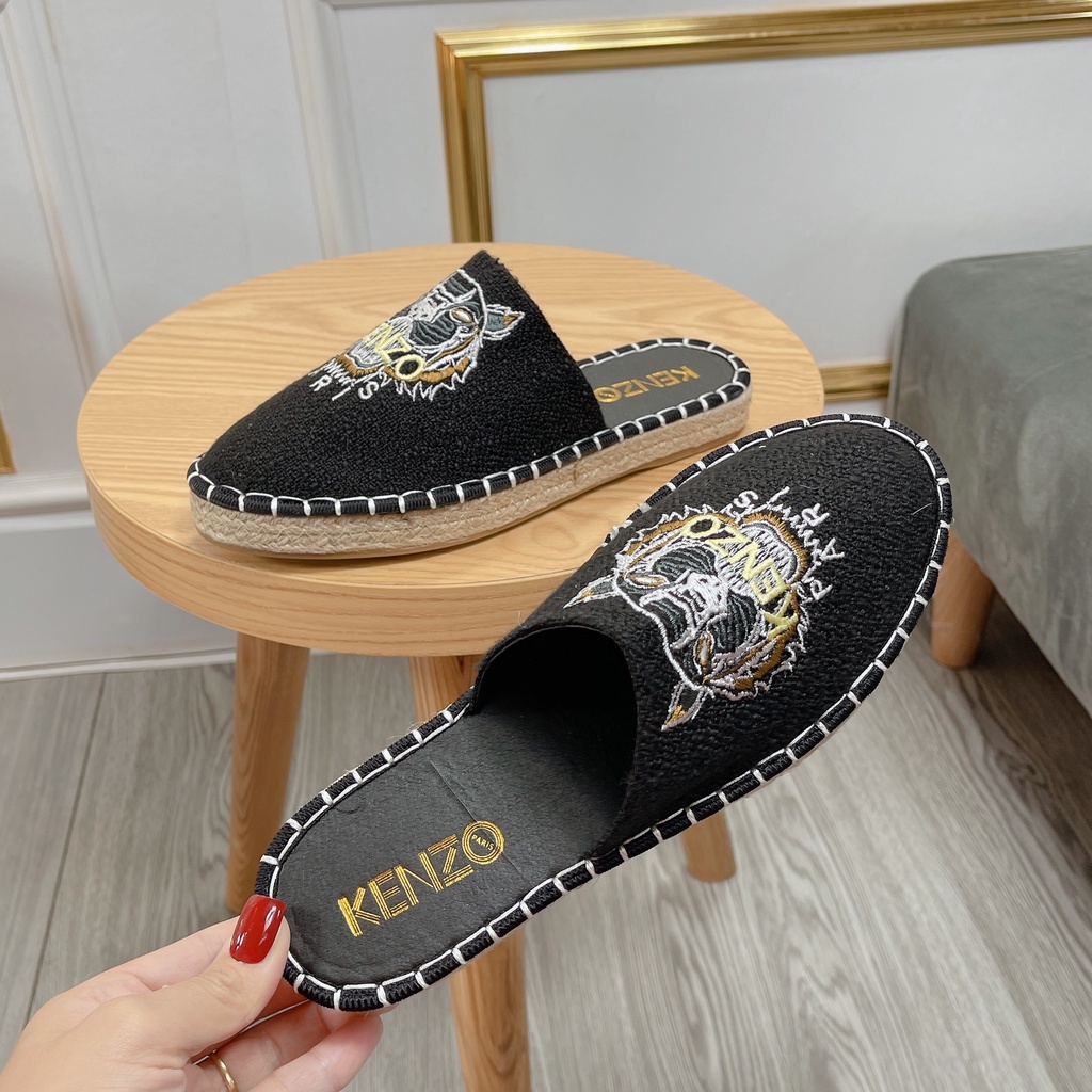 Giày sục cói hình đầu hổ chữ x đen kẻ nữ độn đế giày sục nữ mẫu mới
