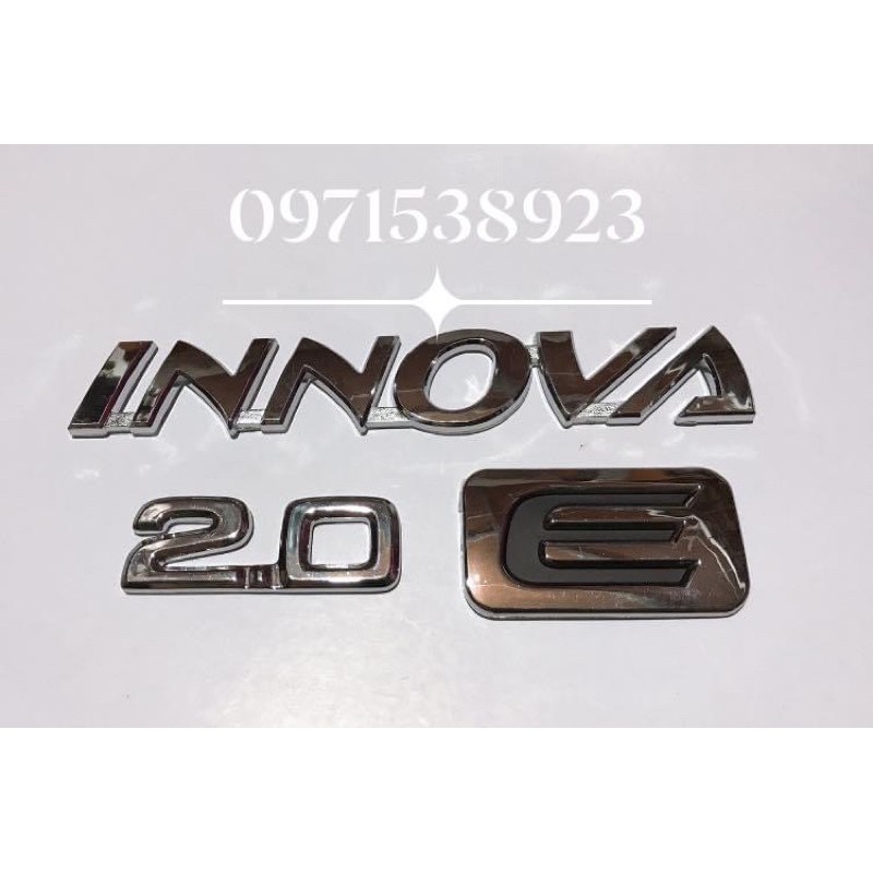 logo chữ nổi TOYOTA INNOVA 2.0 G E dán đuôi xe