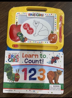Bảng viết xoá được ( The World of Eric Carle Learning Series)