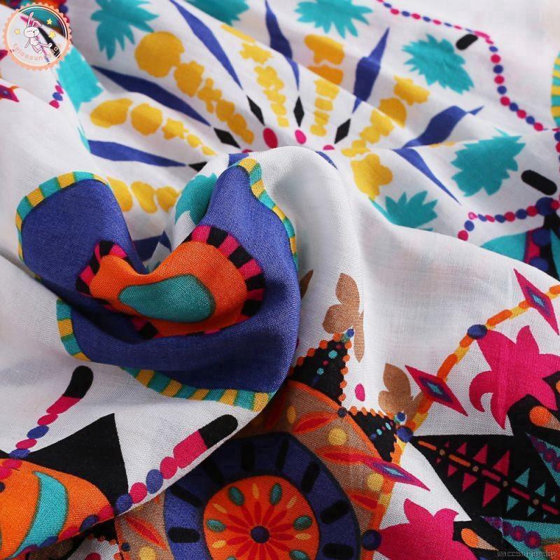 Đầm sát nách hoạ tiết hoa cổ điển cho bé gái