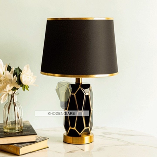 Đèn ngủ gốm sứ màu trắng và đen ánh sáng vàng mã 9128