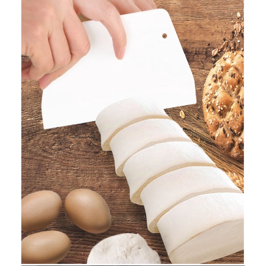 Dụng Cụ/Miếng/Dao Cắt Vét Chia Bột Làm Bánh Nhựa Hình Thang Tiện Dụng 13cm