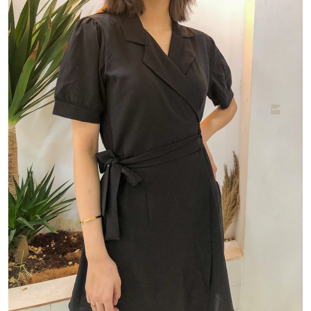 Váy cổ vest cột eo