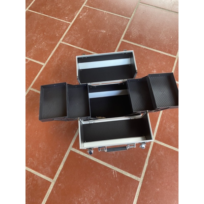 Cốp nhôm 2 khuy đựng đồ phun xăm-mi-nail (size 32*21*27)