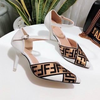 Giày Cao Gót Bít Mũi Sang Chảnh MS2412-01